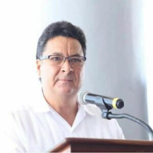 Lic. Roberto Lem González